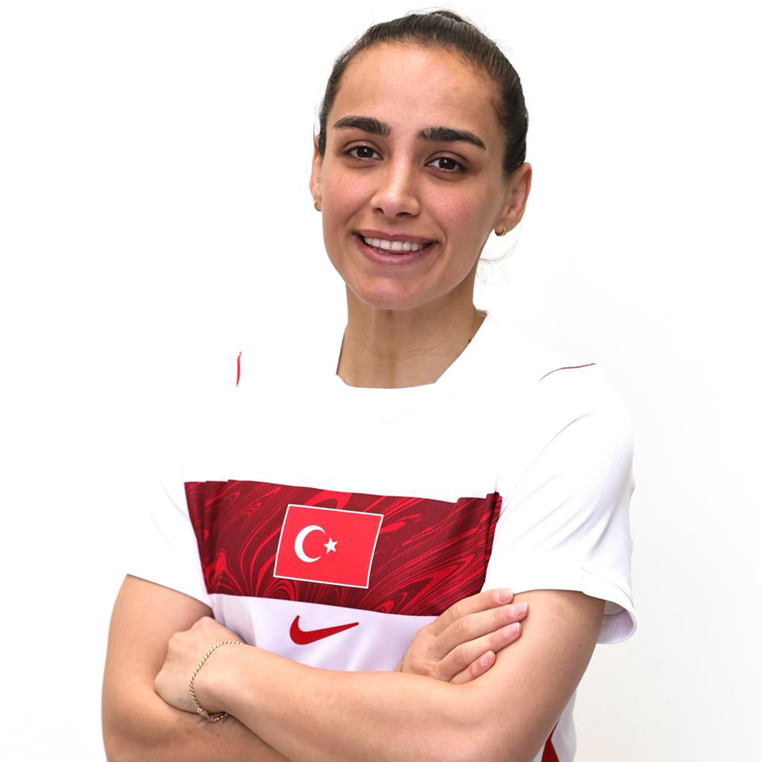 İlayda Civelek